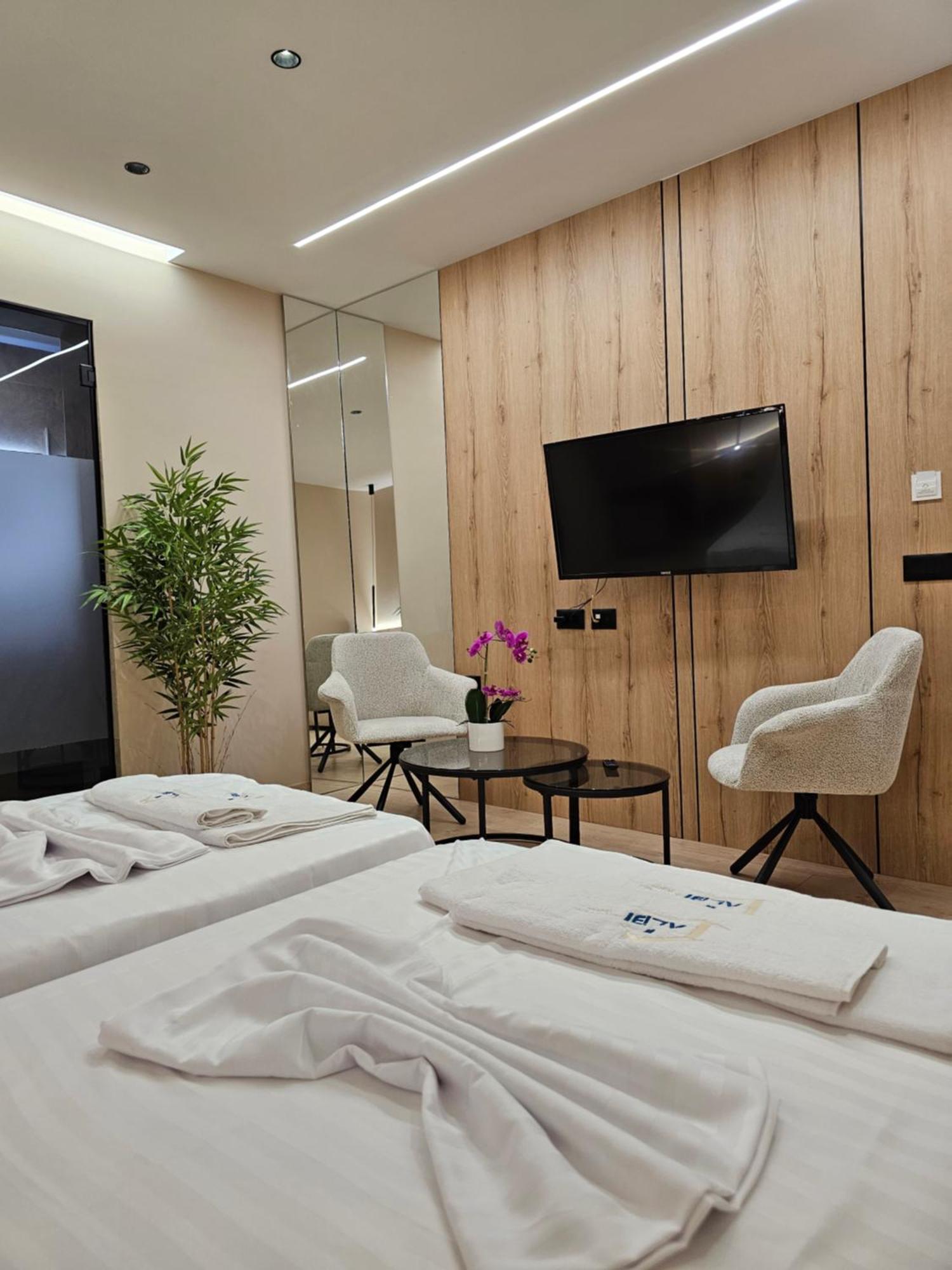 Albi Apartment Tirana Buitenkant foto